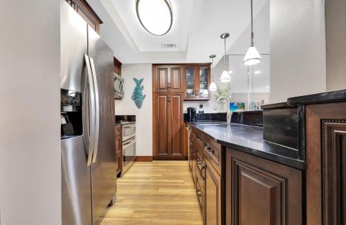Shelter Cove House | 7141 Harbourside