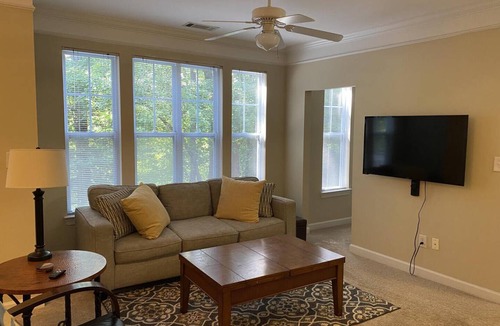 Southwest Raleigh Apartment | 74 m² Apartment ∙ 1 bedroom ∙ 2 guests