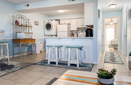 Ocean Isle Beach Condo | 74 m² Condo ∙ 2 bedrooms ∙ 3 guests