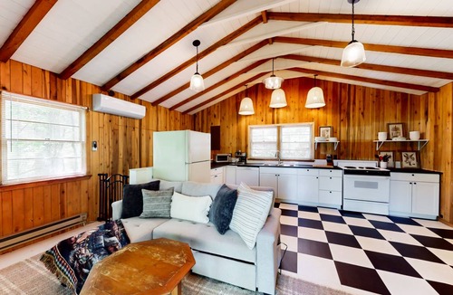 Topton House | 74 m² House ∙ 2 bedrooms ∙ 6 guests