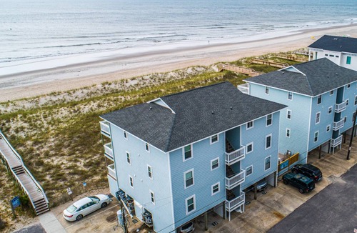 Carolina Beach Condo | 76 m² Condo ∙ 2 bedrooms ∙ 6 guests