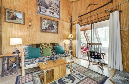 Whittier House | 77 m² House ∙ 2 bedrooms ∙ 8 guests