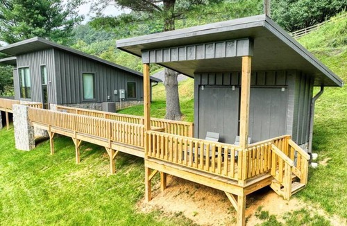 West Jefferson House | 77 m² House ∙ 2 bedrooms ∙ 6 guests