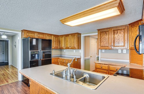 Bunnlevel House | 78-Acre Retreat Near Campbell U: Fish, Play, Relax