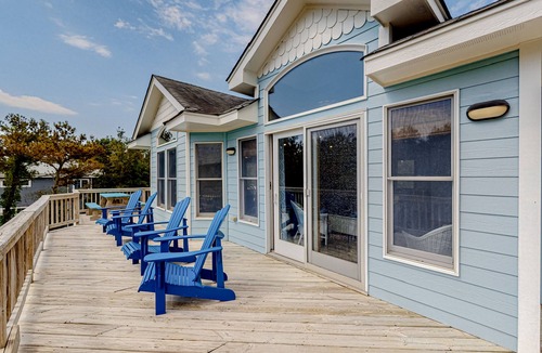 Corolla Light House | 7BR Dog Friendly | Pool | Hot Tub | Game Room