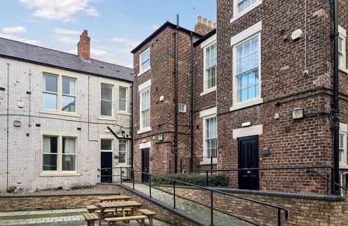 Sunderland City Centre Cottage | 8 bedroom accommodation in Sunderland