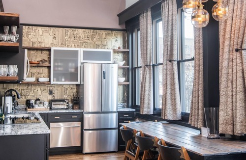Downtown Asheville Apartment | 80 LEX 201 : Exquisite Lodging 1 BD King/1 BA 639 SQ FT + free parking