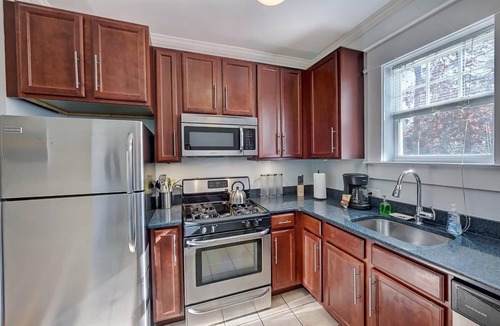 Dilworth Condo | 800 Magnolia: 2 Units, Chic 4BR w/Porch