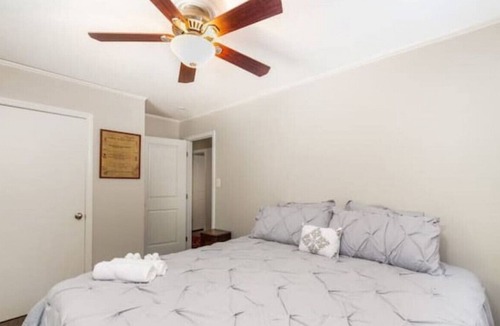 Wilmore House | 827 Spruce Street · Secret Calming Oasis Included - 3BR Family Home