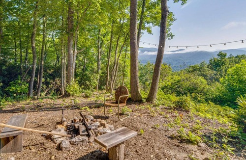Spruce Pine Apartment | 83 m² Apartment ∙ 2 guests