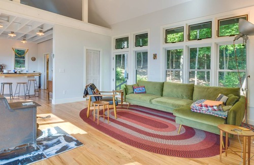 Spruce Pine Apartment | 83 m² Apartment ∙ 2 guests