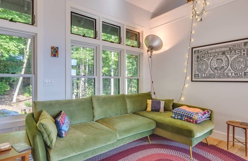 Spruce Pine Apartment | 83 m² Apartment ∙ 2 guests