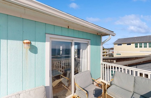 North Carolina Coast Condo | 83 m² Condo ∙ 2 bedrooms ∙ 4 guests