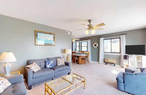 North Carolina Coast Condo | 83 m² Condo ∙ 2 bedrooms ∙ 4 guests