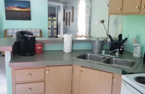 Mills River House | 85 a night, Cute, Clean, Quiet & Convenient