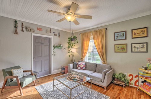 Woodfin House | 85 m² House ∙ 2 bedrooms ∙ 4 guests