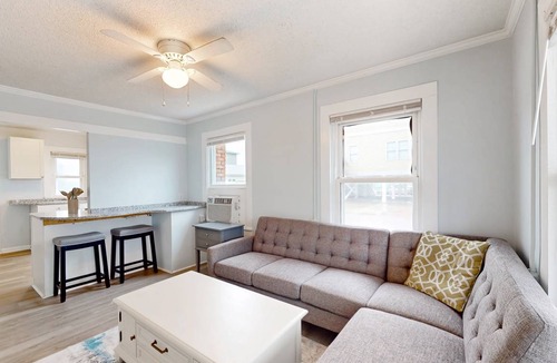 Kure Beach Cottage | 88 m² Cabin ∙ 2 bedrooms ∙ 4 guests