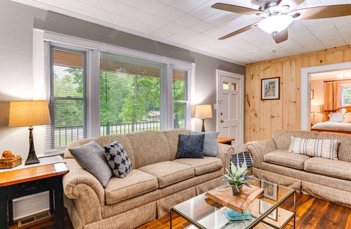 Forest City House | 88 m² House ∙ 2 bedrooms ∙ 6 guests