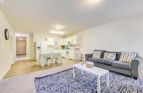 Sunset Beach House | 9 Mi to Shore Family-Friendly Sunset Beach Home