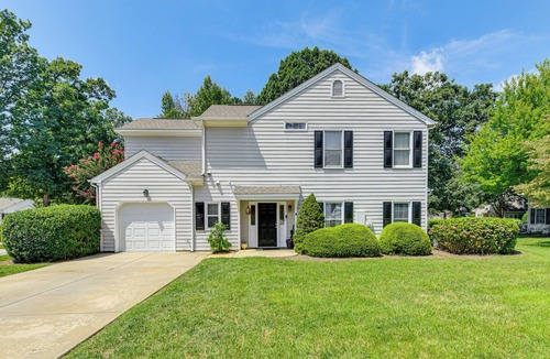 Paw Creek House | 9 Mi to Uptown: Abode w/Hot Tub in Charlotte!