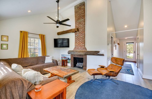 Pilot Mountain House | 91 m² House ∙ 1 bedroom ∙ 2 guests