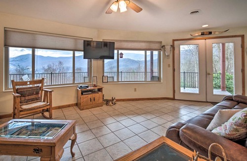 Burnsville Apartment | 92 m² Apartment ∙ 2 bedrooms ∙ 5 guests