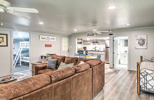 Brices Creek Cottage | 92 m² Cabin ∙ 1 bedroom ∙ 6 guests