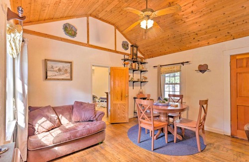Hot Springs Cottage | 92 m² Cabin ∙ 2 bedrooms ∙ 5 guests