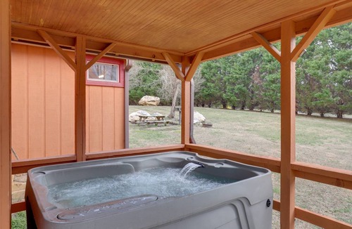 Hot Springs House | 92 m² House ∙ 1 bedroom ∙ 2 guests