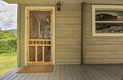 Candler House | 92 m² House ∙ 2 bedrooms ∙ 4 guests