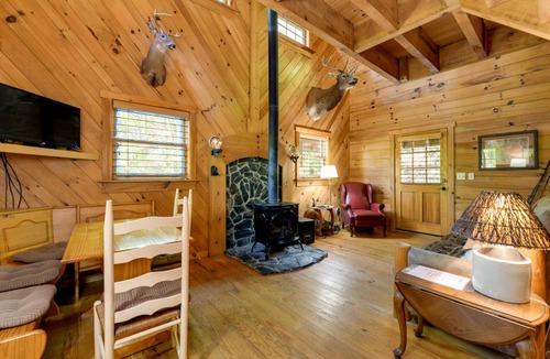 Asheville House | 92 m² House ∙ 2 bedrooms ∙ 6 guests