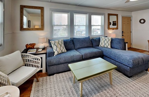 Topsail Beach House | 94 m² House ∙ 3 bedrooms ∙ 6 guests