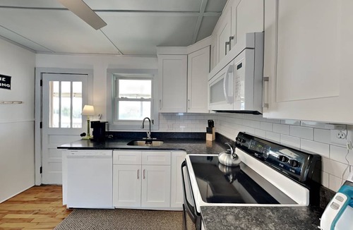 Topsail Beach House | 94 m² House ∙ 3 bedrooms ∙ 6 guests