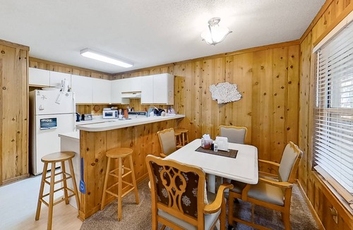 Ocean Sands Condo | 99 m² Condo ∙ 3 bedrooms ∙ 7 guests