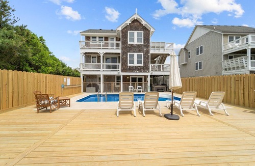 Nags Head House | A Block from the Ocean - Old NH Place with Heated Saltwater Pool.
