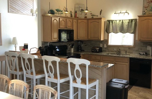 Whalehead Beach House | A few step to the beach/Private Pool/Spa/Linens/Beds made/office/Wifi/much more