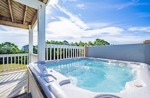 Wind Over Waves House | A Finer View - Fresh 6 Bedroom Semi-Soundfront Home in Salvo