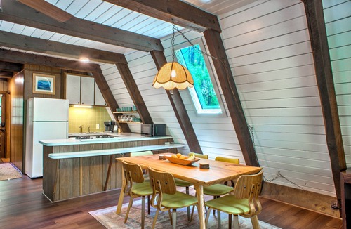 Burnsville House | A-frame Cabin near Mt. Mitchell!