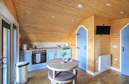 Ardnamurchan Peninsula Cottage | A good sized, dog friendly pod with silent surroundings.