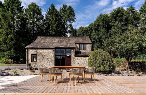 Skipton Cottage | A long ashes park that sleeps 6 guests in 3 bedrooms