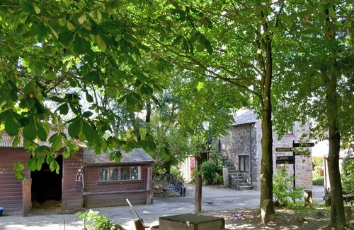 Launceston Cottage | A pretty 2 bedroom barn conversion set within an equestrian centre.