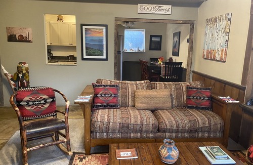 Franklin Cottage | A STONE COTTAGE RETREAT - SO SPECIAL!