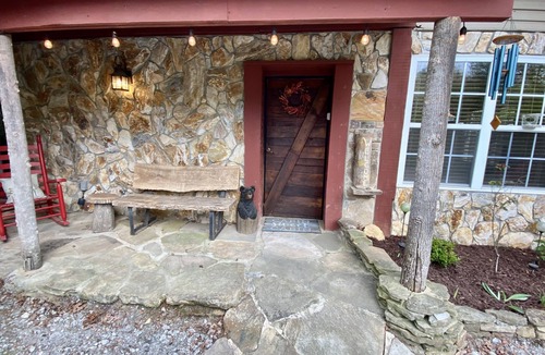Franklin Cottage | A STONE COTTAGE RETREAT - SO SPECIAL!