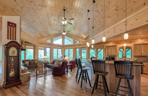 Buck Mountain Cabin | A Stylish Cabin Stocked with Games | Fun for All Ages | Mountain Dreams