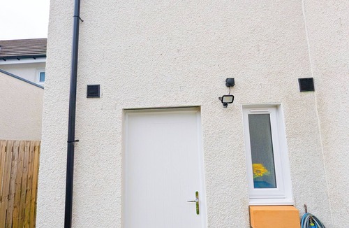 Denny Apartment | A stylish modern studio stay near attractions with comfy room and vibrant design