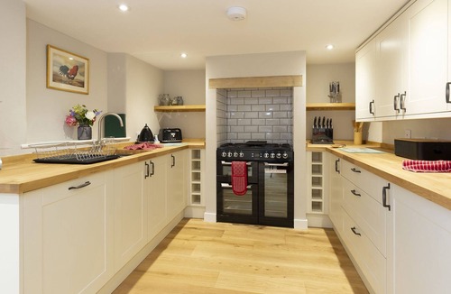 Winchcombe Cottage | A sudeley castle cottage that sleeps 7 guests in 4 bedrooms