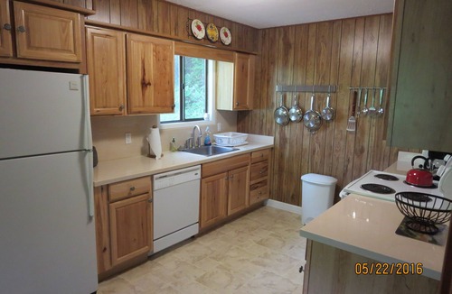 Burnsville House | A sweet spot to stay, Golf, hiking, water, horseback riding, Relax & Recharge!