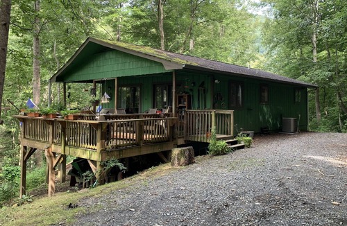 Barnardsville House | A Waldhaus Retreat