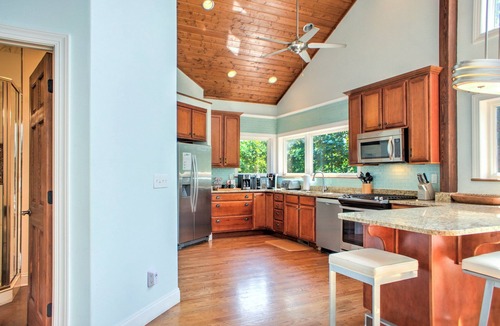 Rambling Ridge House | A Whispering Stream | Luxurious Mountain Home | Hot Tub and Sauna