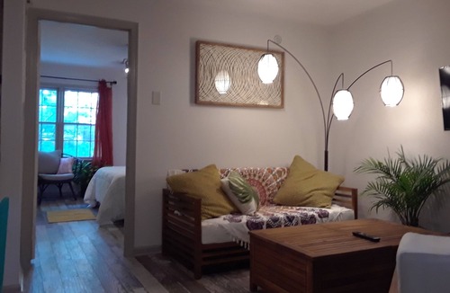 Royal Pines House | A woodsy suburban gem near Asheville NC.see description for check in